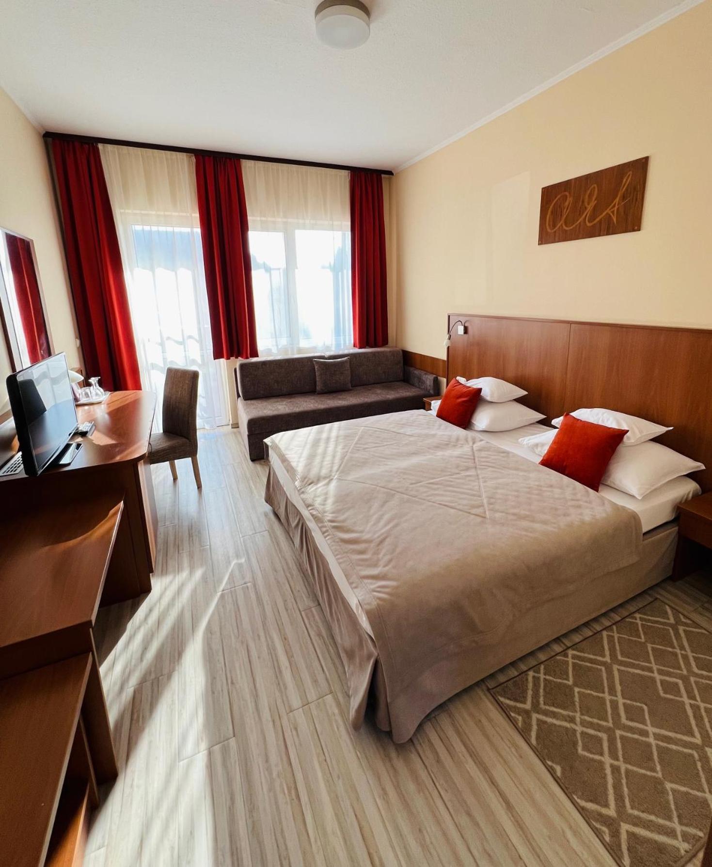 Art Hotel Superior Залакарош Екстер'єр фото